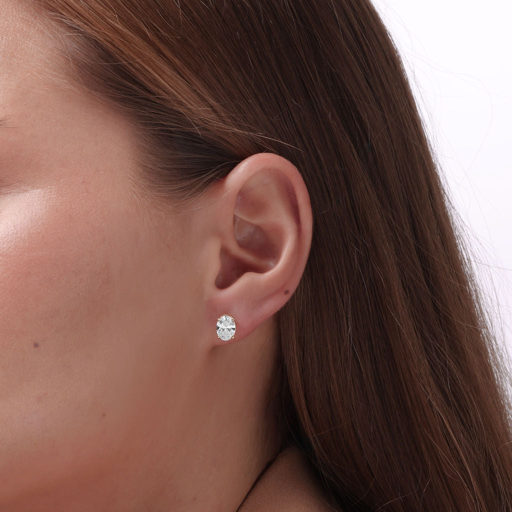 Aretes con Diamantes Corte Oval 1ct c/u Certificado IGI en Oro True Gold® (contado)