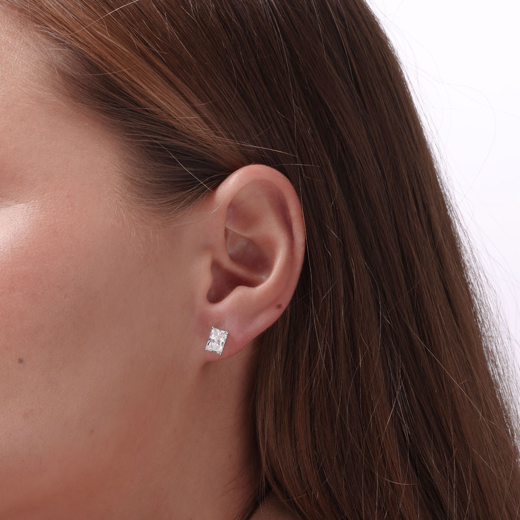 Aretes con Diamantes Corte Radiant 1ct c/u Certificados IGI en Oro True Gold® (contado)