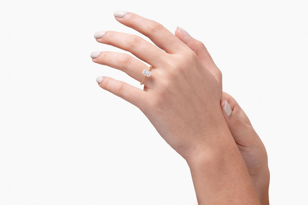 Anillo de Compromiso Diamante Corte Radiant 1ct Certificado IGI en Oro True Gold®