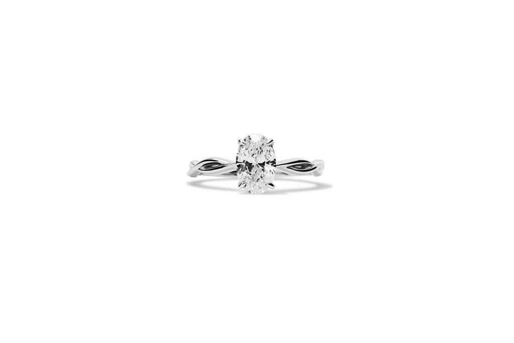 Anillo de Compromiso con Diamante Corte Oval Trenzado 1ct Certificado IGI en Oro True Gold®